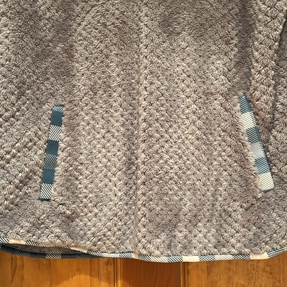 Simply Southern Gray Sherpa with blue plaid accents, half buttons & two pockets - Picture 3 of 5